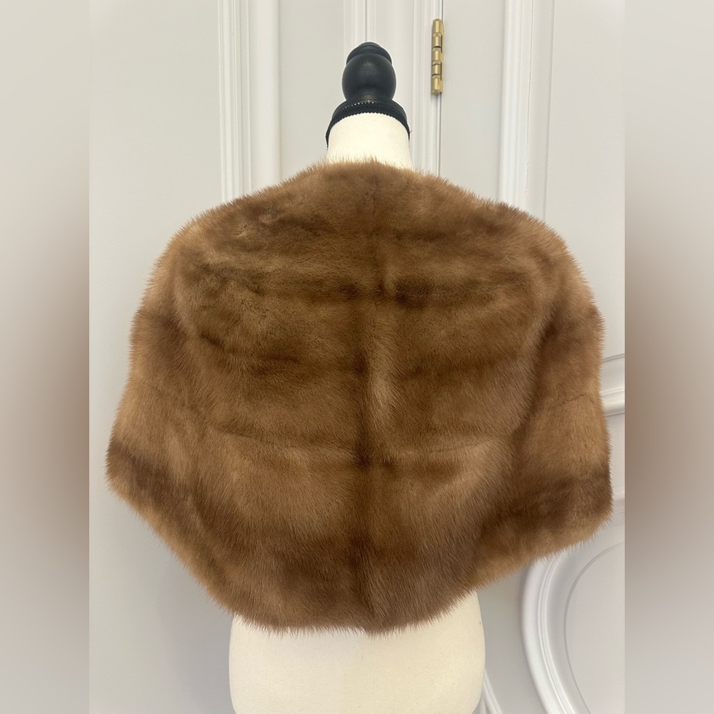 Lux and Chic Brown Mink Fur Stole (Size Medium) - Picture 3 of 5